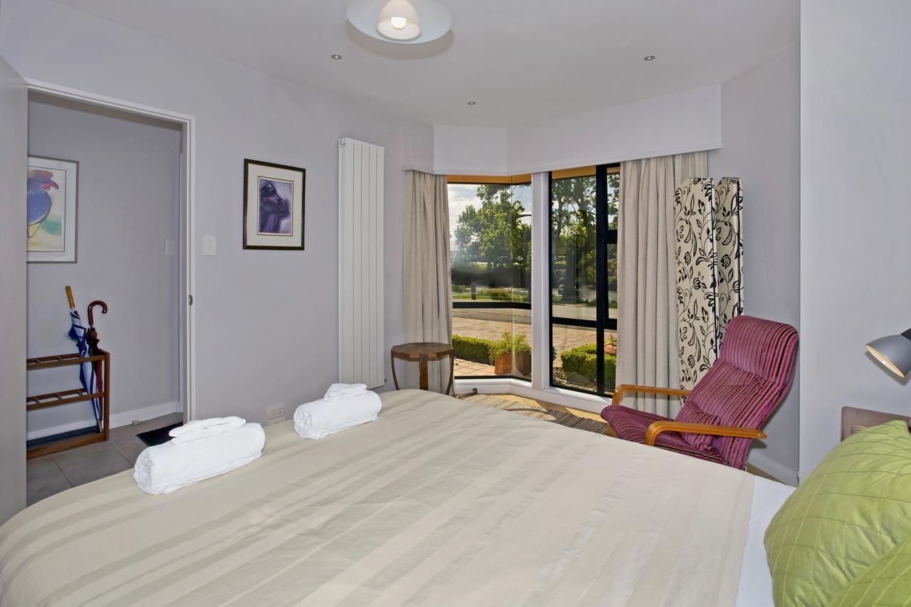 Riverside Villa - In The City By The River! Nelson Exterior foto